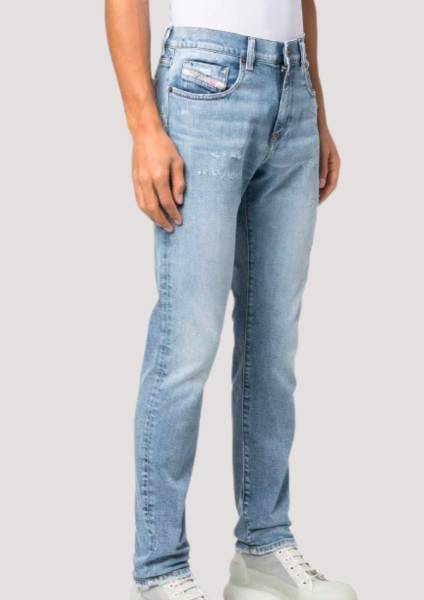 Jean bleu clair pour homme Diesel à Lyon