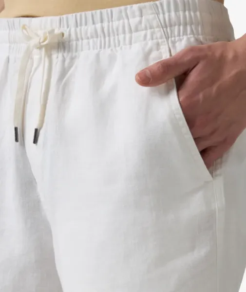 Comment porter une chemise en lin pour homme à Lyon