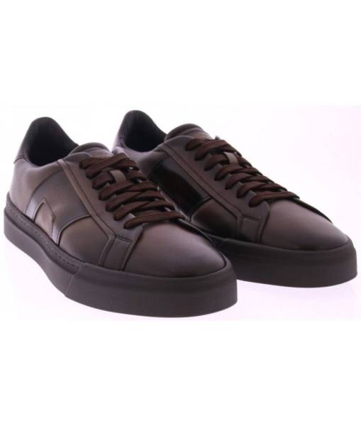 Comment choisir votre pointure de chaussures Santoni pour hommes à Lyon ?